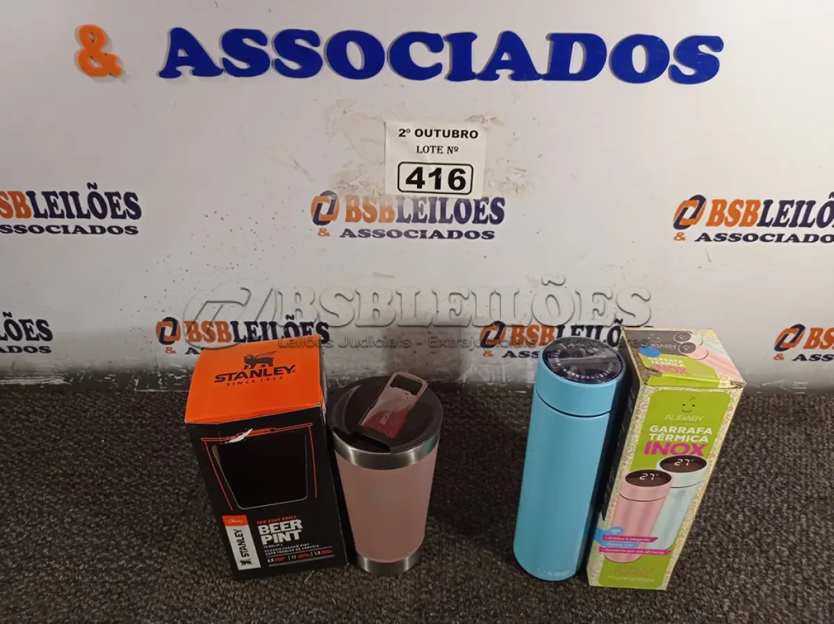 LOTE 416 - 01 KIT COPO + GARRAFA TÉRMICOS. (NO ESTADO) ATENÇÃO! FAZER A VISITAÇÃO ANTES DE ARREMATAR, NÃO SABEMOS SE FUNCIONA. LEILÃO NÃO TEM GARANTIA E NEM DEVOLUÇÃO, SUJEITO A POSSÍVEIS AVARIAS VISÍVEIS/OCULTAS E/OU AUSÊNCIA DE COMPONENTES.