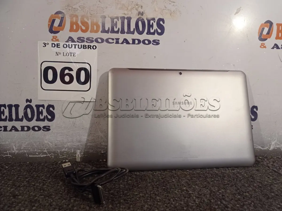 LOTE 060