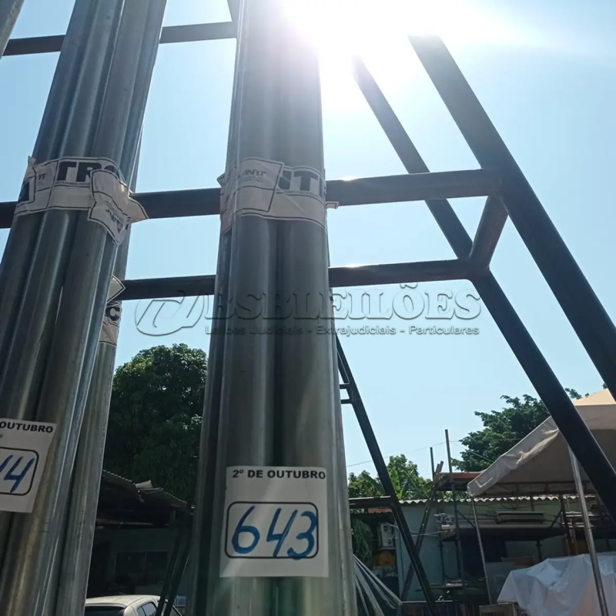 LOTE 643 - 04 ELETRODUTOS GALVANIZADOS DE 2”. (NO ESTADO) ATENÇÃO! FAZER A VISITAÇÃO ANTES DE ARREMATAR, NÃO SABEMOS SE FUNCIONA. LEILÃO NÃO TEM GARANTIA E NEM DEVOLUÇÃO, SUJEITO A POSSÍVEIS AVARIAS VISÍVEIS/OCULTAS E/OU AUSÊNCIA DE COMPONENTES.