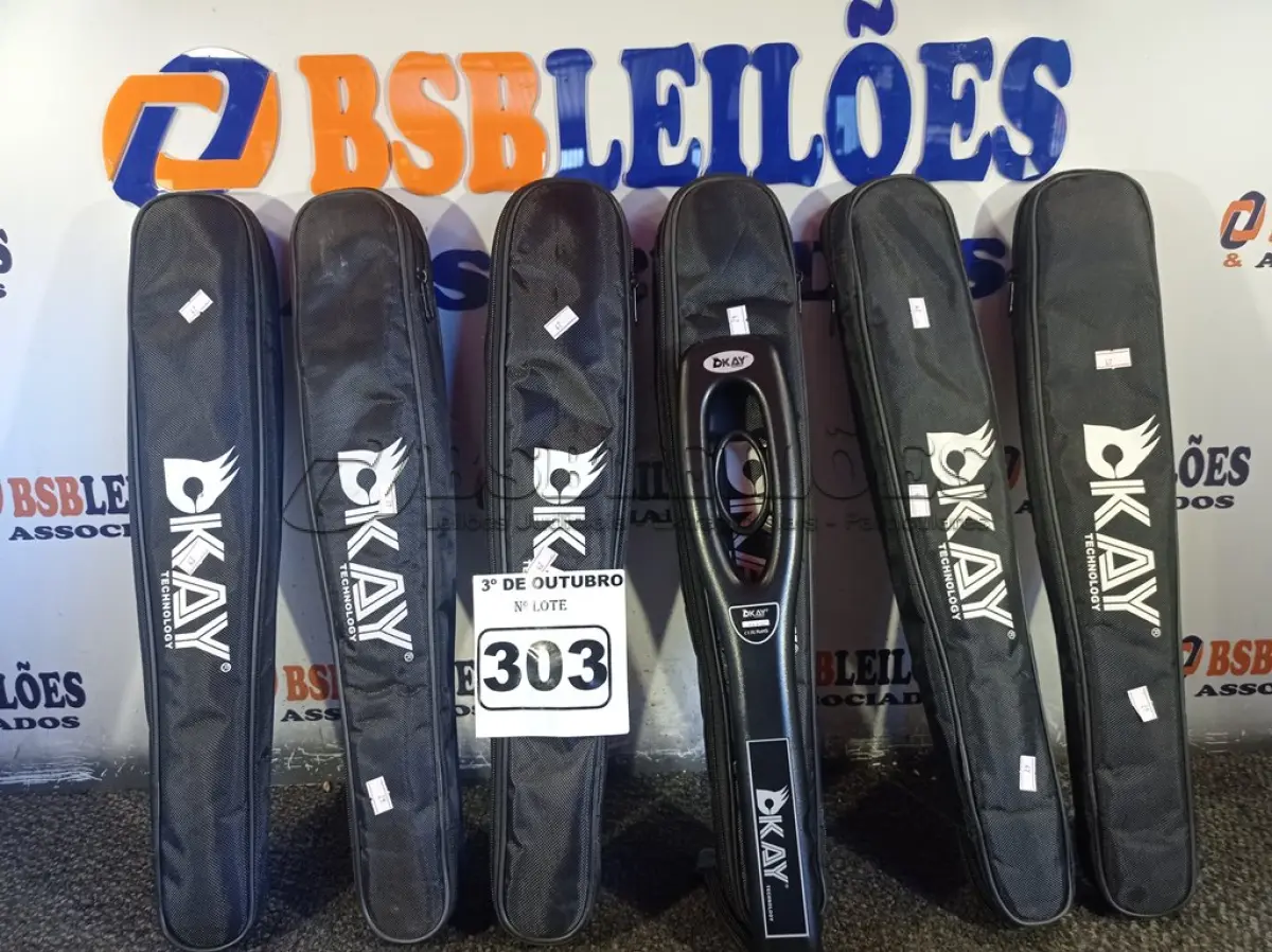 LOTE 303 - 10 DETECTORES DE METAL. (NO ESTADO) ATENÇÃO! FAZER A VISITAÇÃO ANTES DE ARREMATAR, NÃO SABEMOS SE FUNCIONA. LEILÃO NÃO TEM GARANTIA E NEM DEVOLUÇÃO, SUJEITO A POSSÍVEIS AVARIAS VISÍVEIS/OCULTAS E/OU AUSÊNCIA DE COMPONENTES.