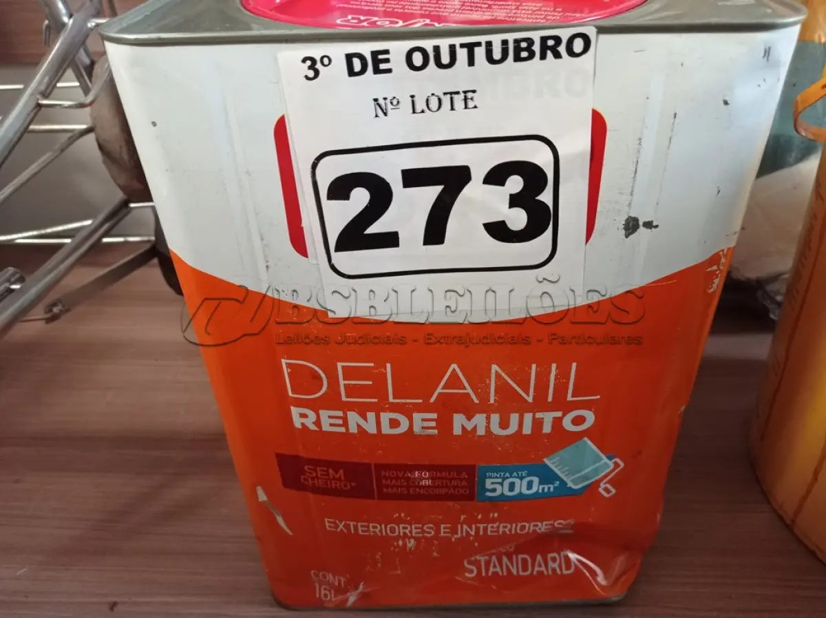 LOTE 273 - 01 LATA DE TINTA IQUINE DELANIL 18L FOSCO AVELUDADO VERDE LIMÃO. (NO ESTADO) ATENÇÃO! FAZER A VISITAÇÃO ANTES DE ARREMATAR, NÃO SABEMOS SE FUNCIONA. LEILÃO NÃO TEM GARANTIA E NEM DEVOLUÇÃO, SUJEITO A POSSÍVEIS AVARIAS VISÍVEIS/OCULTAS E/OU AUSÊNCIA DE COMPONENTES.