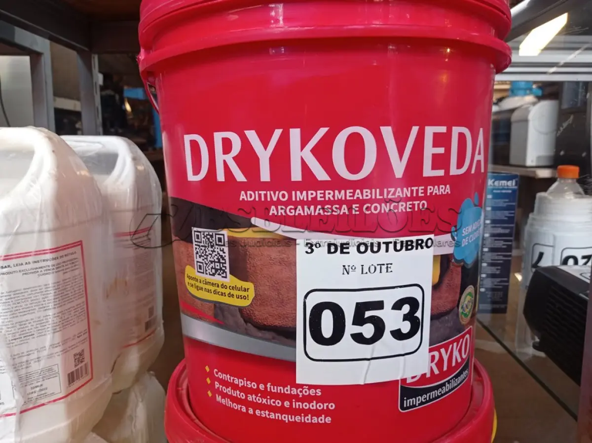 LOTE 053 - 01 BALDE DE DRYKOVEDA, ADITIVO IMPERMEABILIZANTE PARA CONCRETO E ARGAMASSA 18L. (NO ESTADO) ATENÇÃO! FAZER A VISITAÇÃO ANTES DE ARREMATAR, NÃO SABEMOS SE FUNCIONA. LEILÃO NÃO TEM GARANTIA E NEM DEVOLUÇÃO, SUJEITO A POSSÍVEIS AVARIAS VISÍVEIS/OCULTAS E/OU AUSÊNCIA DE COMPONENTES.