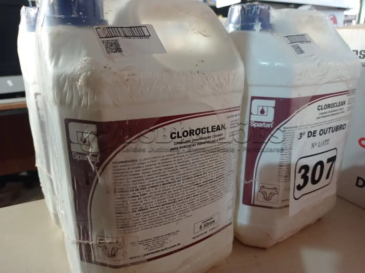LOTE 307 - 20 LITROS DE CLOROCLEAN, LIMPADOR DESINFETANTE CLORADO PARA INDÚSTRIAS ALIMENTÍCIAS E AFINS. (NO ESTADO) ATENÇÃO! FAZER A VISITAÇÃO ANTES DE ARREMATAR, NÃO SABEMOS SE FUNCIONA. LEILÃO NÃO TEM GARANTIA E NEM DEVOLUÇÃO, SUJEITO A POSSÍVEIS AVARIAS VISÍVEIS/OCULTAS E/OU AUSÊNCIA DE COMPONENTES.