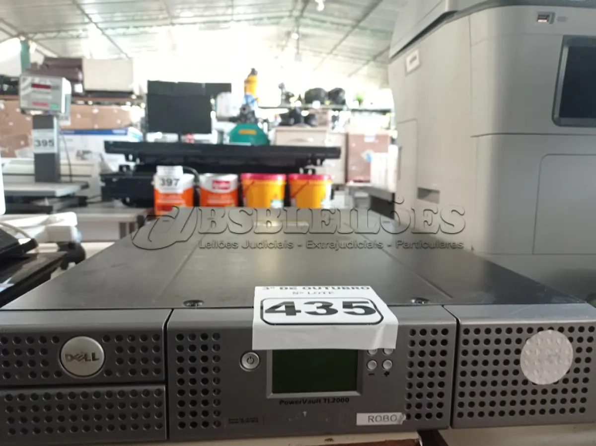 LOTE 435 - 01 SERVIDOR DE GAVETA MARCA DELL. (NO ESTADO) ATENÇÃO! FAZER A VISITAÇÃO ANTES DE ARREMATAR, NÃO SABEMOS SE FUNCIONA. LEILÃO NÃO TEM GARANTIA E NEM DEVOLUÇÃO, SUJEITO A POSSÍVEIS AVARIAS VISÍVEIS/OCULTAS E/OU AUSÊNCIA DE COMPONENTES.