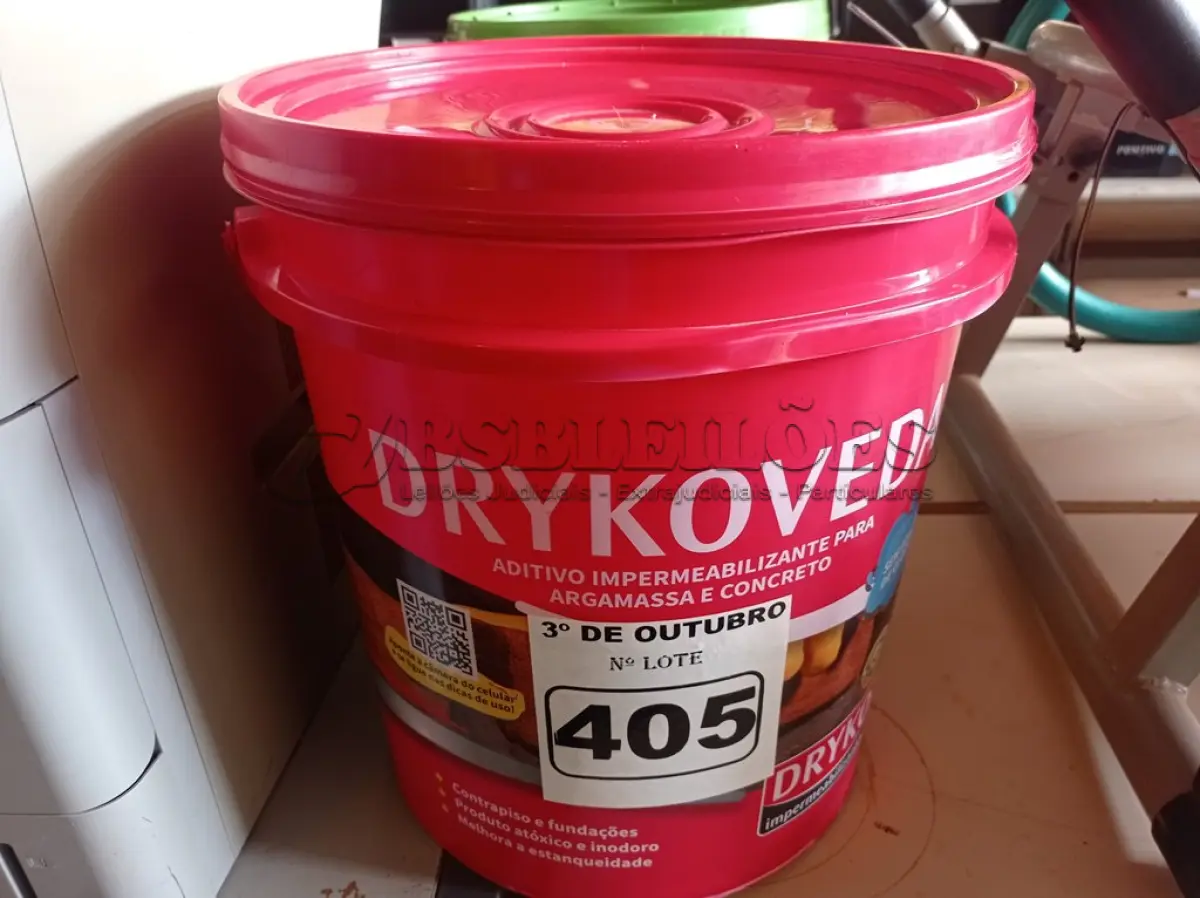 LOTE 405 - 01 BALDE DE DRYKOVEDA, ADITIVO IMPERMEABILIZANTE PARA CONCRETO E ARGAMASSA 18L. (NO ESTADO) ATENÇÃO! FAZER A VISITAÇÃO ANTES DE ARREMATAR, NÃO SABEMOS SE FUNCIONA. LEILÃO NÃO TEM GARANTIA E NEM DEVOLUÇÃO, SUJEITO A POSSÍVEIS AVARIAS VISÍVEIS/OCULTAS E/OU AUSÊNCIA DE COMPONENTES.