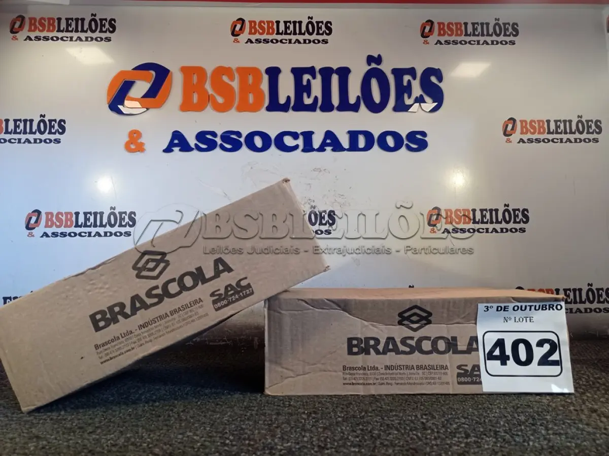 LOTE 402 - 02 CAIXAS COM COLA TUBO ST 175G COM 15 FRASCOS CADA. (NO ESTADO) ATENÇÃO! FAZER A VISITAÇÃO ANTES DE ARREMATAR, NÃO SABEMOS SE FUNCIONA. LEILÃO NÃO TEM GARANTIA E NEM DEVOLUÇÃO, SUJEITO A POSSÍVEIS AVARIAS VISÍVEIS/OCULTAS E/OU AUSÊNCIA DE COMPONENTES.