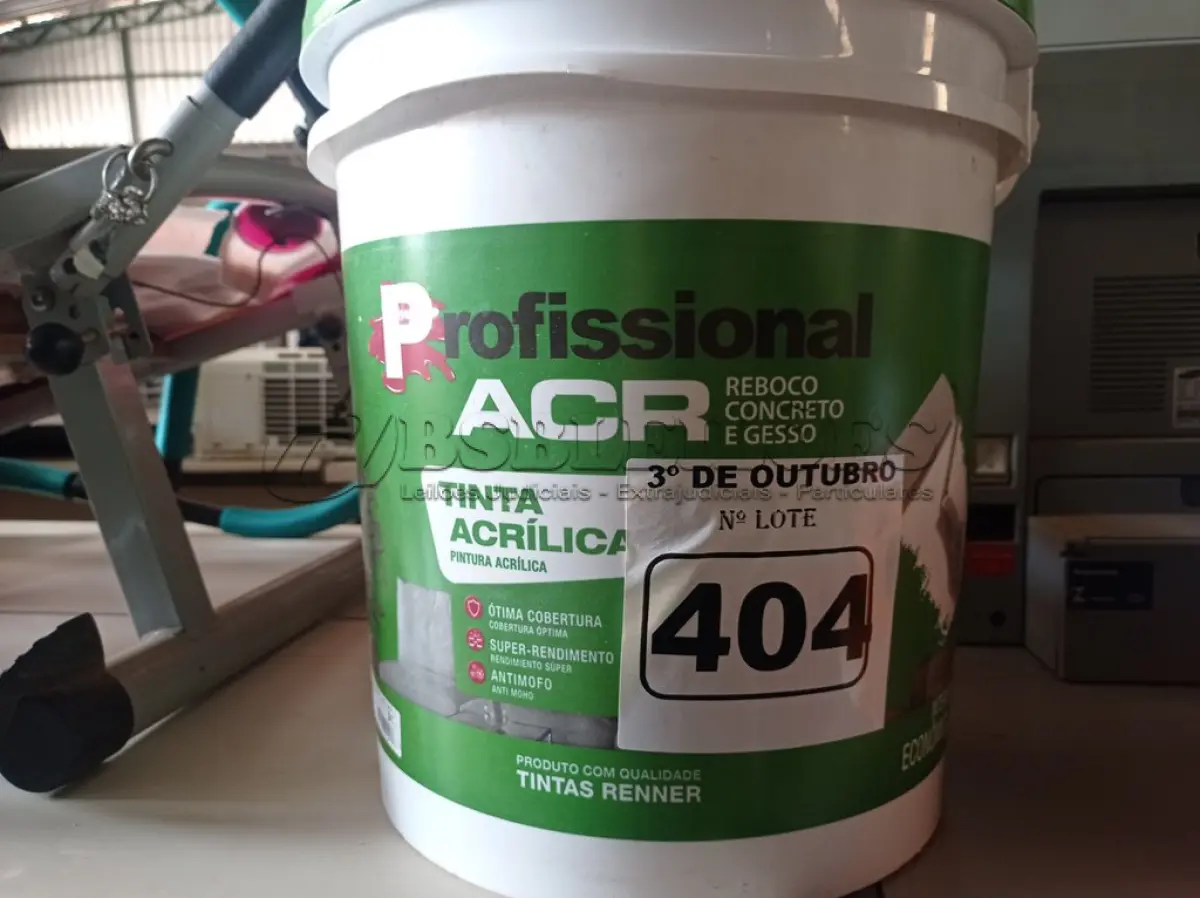 LOTE 404 - 01 BALDE DE TINTA ACRÍLICA 18L NA COR FOSCO PALHA. (NO ESTADO) ATENÇÃO! FAZER A VISITAÇÃO ANTES DE ARREMATAR, NÃO SABEMOS SE FUNCIONA. LEILÃO NÃO TEM GARANTIA E NEM DEVOLUÇÃO, SUJEITO A POSSÍVEIS AVARIAS VISÍVEIS/OCULTAS E/OU AUSÊNCIA DE COMPONENTES.
