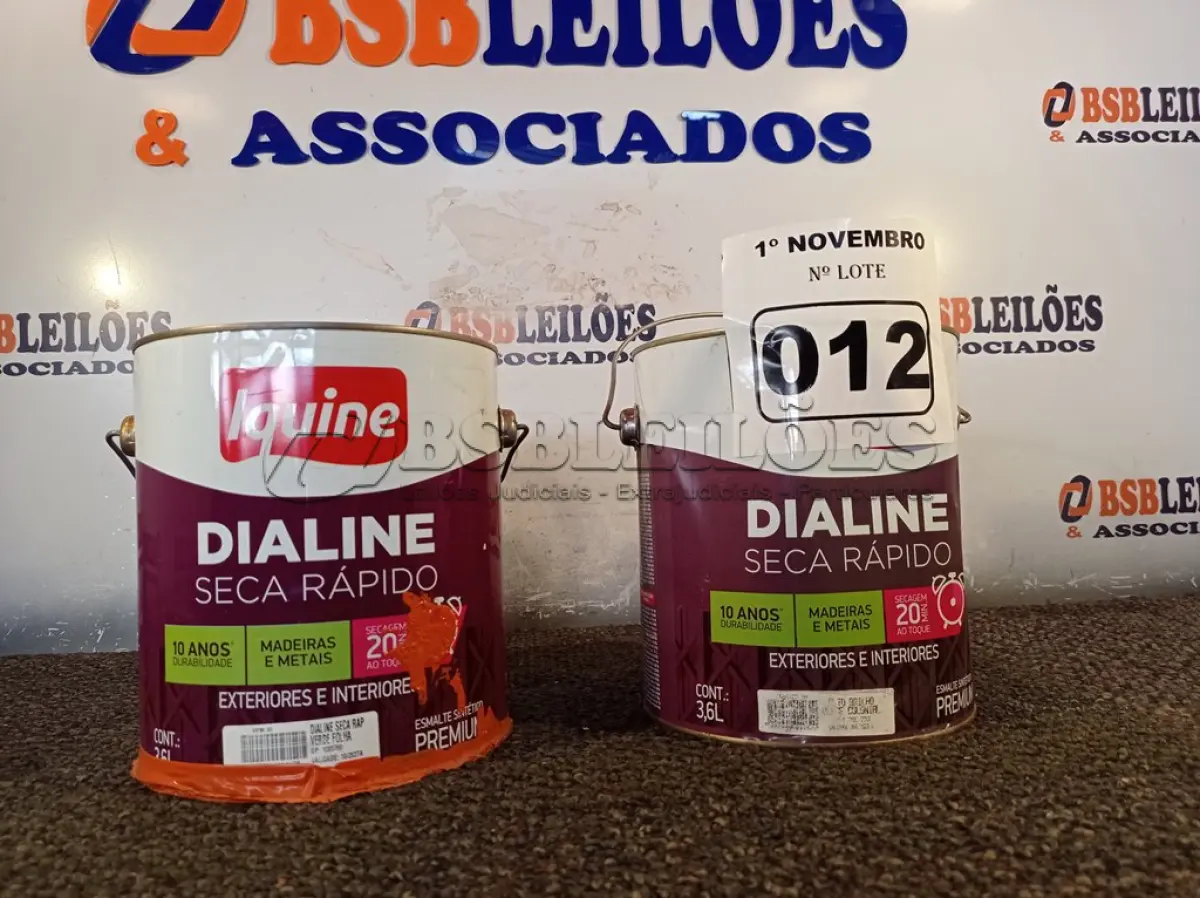 LOTE 012 - 02 GALÕES DE ESMALTE SINTÉTICO IQUINE DIALINE MADEIRA E METAIS 3,6L NAS CORES VERDE FOLHA E VERDE COLONIAL. (NO ESTADO) ATENÇÃO! FAZER A VISITAÇÃO ANTES DE ARREMATAR, NÃO SABEMOS SE FUNCIONA. LEILÃO NÃO TEM GARANTIA E NEM DEVOLUÇÃO, SUJEITO A POSSÍVEIS AVARIAS VISÍVEIS/OCULTAS E/OU AUSÊNCIA DE COMPONENTES.