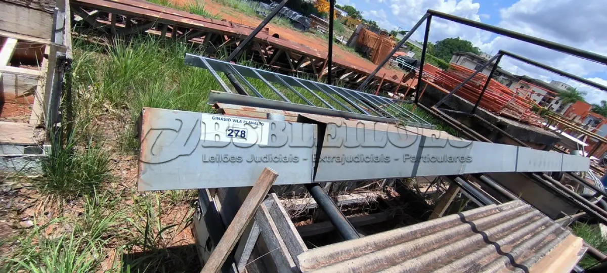LOTE 278 - 01 CALHA PARA GALPÃO (NO ESTADO, NÃO SABEMOS SE FUNCIONA. LEILÃO NÃO TEM GARANTIA E NEM DEVOLUÇÃO)