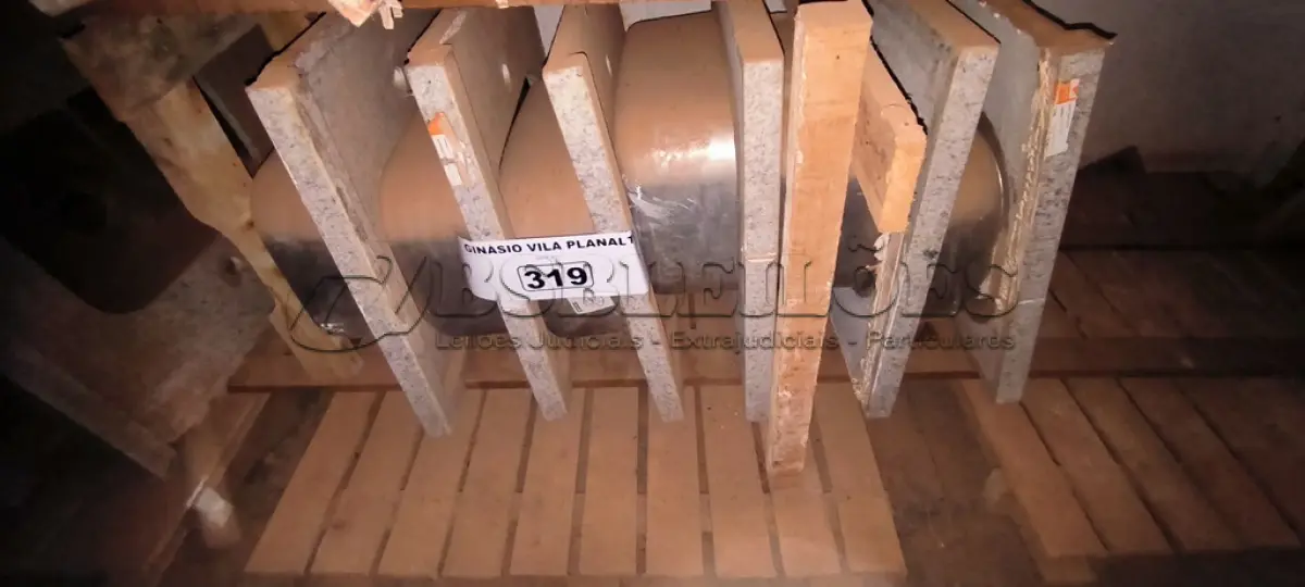 LOTE 319 - 06 PIAS EM GRANITOS (NO ESTADO, NÃO SABEMOS SE FUNCIONA. LEILÃO NÃO TEM GARANTIA E NEM DEVOLUÇÃO).