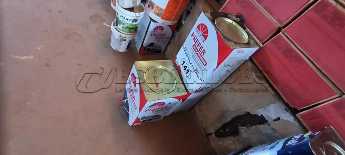 LOTE 141 - 03 LATAS DE PRIMER ASFÁLTICOS (NO ESTADO, NÃO SABEMOS SE FUNCIONA. LEILÃO NÃO TEM GARANTIA E NEM DEVOLUÇÃO).