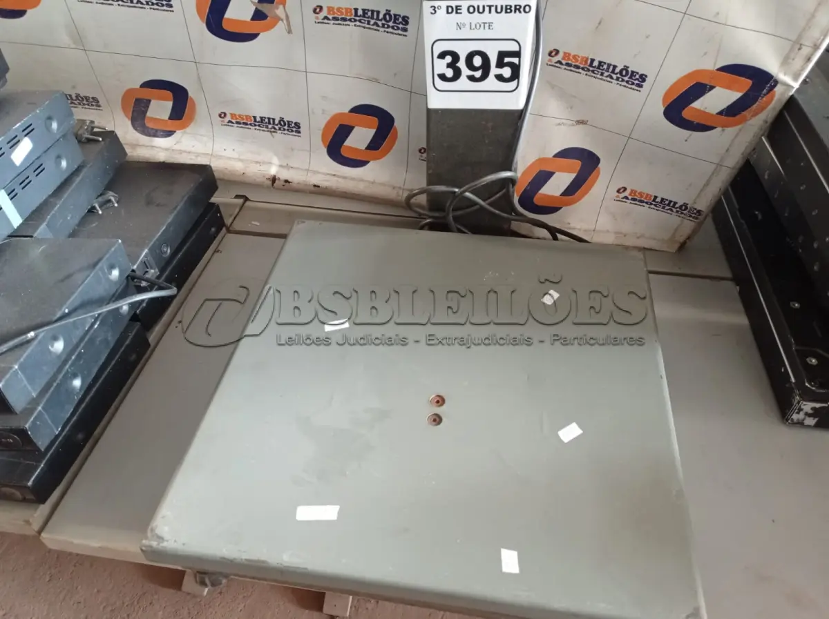 LOTE 395 - 01 BALANÇA ELETRÔNICA BALMAK CAPACIDADE 50KG. (NO ESTADO) ATENÇÃO! FAZER A VISITAÇÃO ANTES DE ARREMATAR, NÃO SABEMOS SE FUNCIONA. LEILÃO NÃO TEM GARANTIA E NEM DEVOLUÇÃO, SUJEITO A POSSÍVEIS AVARIAS VISÍVEIS/OCULTAS E/OU AUSÊNCIA DE COMPONENTES.