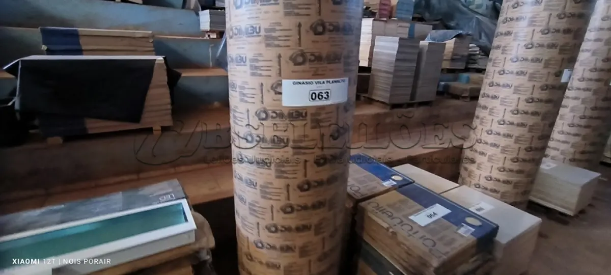 LOTE 063 - 02 FORMAS EM PAPELÃO PARA COLUNAS (NO ESTADO, NÃO SABEMOS SE FUNCIONA. LEILÃO NÃO TEM GARANTIA E NEM DEVOLUÇÃO).