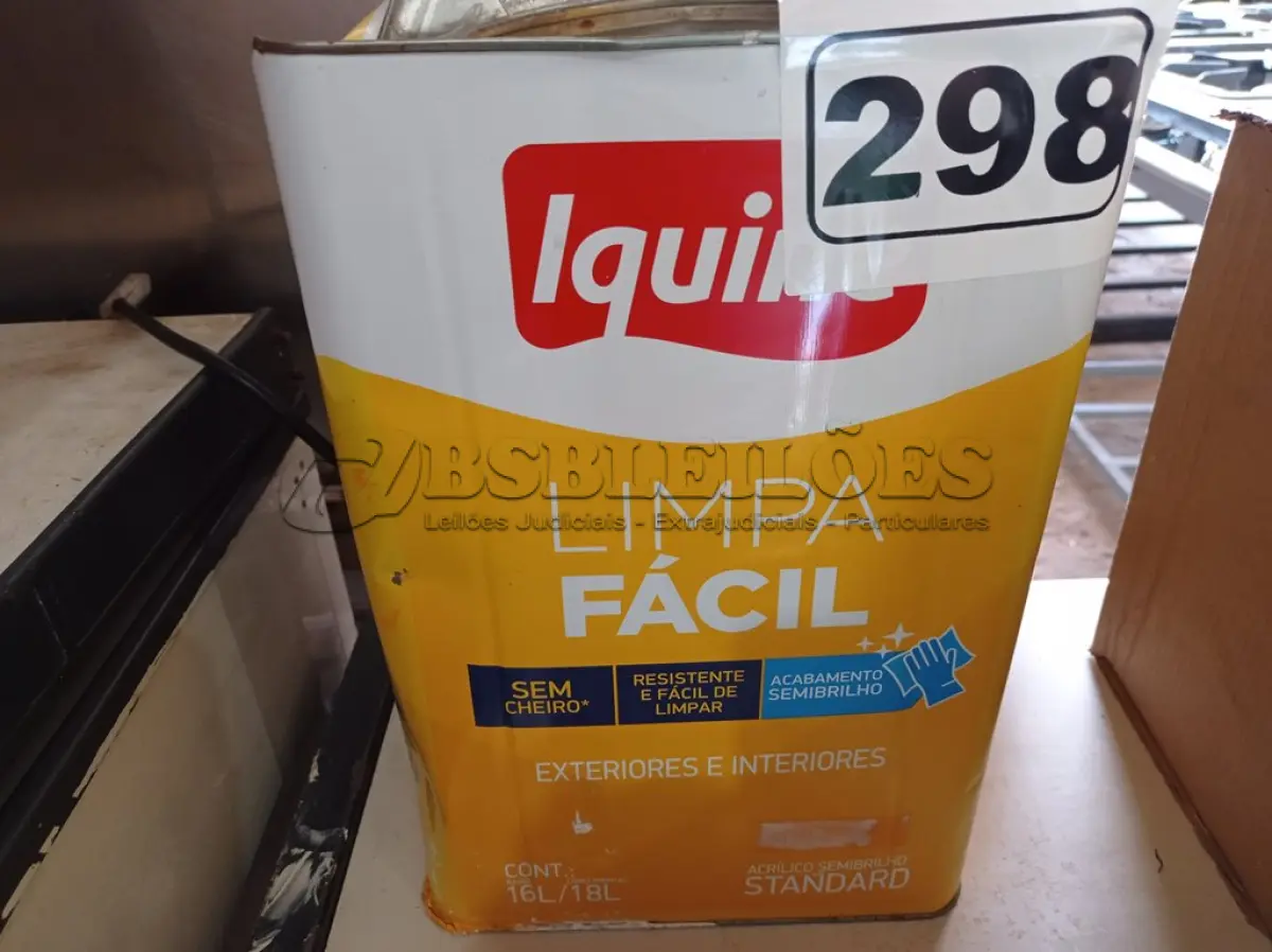 LOTE 298 - 01 LATA DE TINTA IQUINE INTERIORES/EXTERIORES DELANIL RENDE MUITO FOSCO BASE. (NO ESTADO) ATENÇÃO! FAZER A VISITAÇÃO ANTES DE ARREMATAR, NÃO SABEMOS SE FUNCIONA. LEILÃO NÃO TEM GARANTIA E NEM DEVOLUÇÃO, SUJEITO A POSSÍVEIS AVARIAS VISÍVEIS/OCULTAS E/OU AUSÊNCIA DE COMPONENTES.