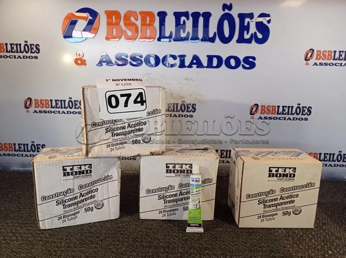 LOTE 074 - 04 CAIXAS COM BISNAGAS DE SILICONE MULTIUSO TRANSPARENTE. (NO ESTADO) ATENÇÃO! FAZER A VISITAÇÃO ANTES DE ARREMATAR, NÃO SABEMOS SE FUNCIONA. LEILÃO NÃO TEM GARANTIA E NEM DEVOLUÇÃO, SUJEITO A POSSÍVEIS AVARIAS VISÍVEIS/OCULTAS E/OU AUSÊNCIA DE COMPONENTES.