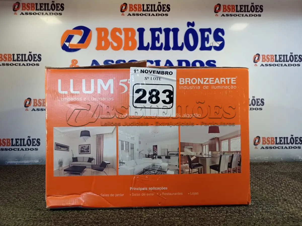 LOTE 283 - 01 PENDENTE SÃO PAULO 3XE27 VINHO. (NO ESTADO) ATENÇÃO! FAZER A VISITAÇÃO ANTES DE ARREMATAR, NÃO SABEMOS SE FUNCIONA. LEILÃO NÃO TEM GARANTIA E NEM DEVOLUÇÃO, SUJEITO A POSSÍVEIS AVARIAS VISÍVEIS/OCULTAS E/OU AUSÊNCIA DE COMPONENTES.