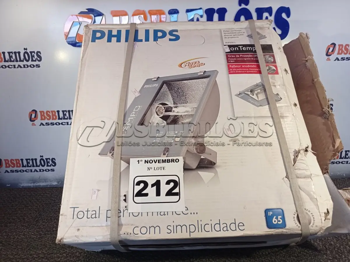 LOTE 212 - 01 PROJETOR SIMÉTRICO PHILIPS 400W. (NO ESTADO) ATENÇÃO! FAZER A VISITAÇÃO ANTES DE ARREMATAR, NÃO SABEMOS SE FUNCIONA. LEILÃO NÃO TEM GARANTIA E NEM DEVOLUÇÃO, SUJEITO A POSSÍVEIS AVARIAS VISÍVEIS/OCULTAS E/OU AUSÊNCIA DE COMPONENTES.