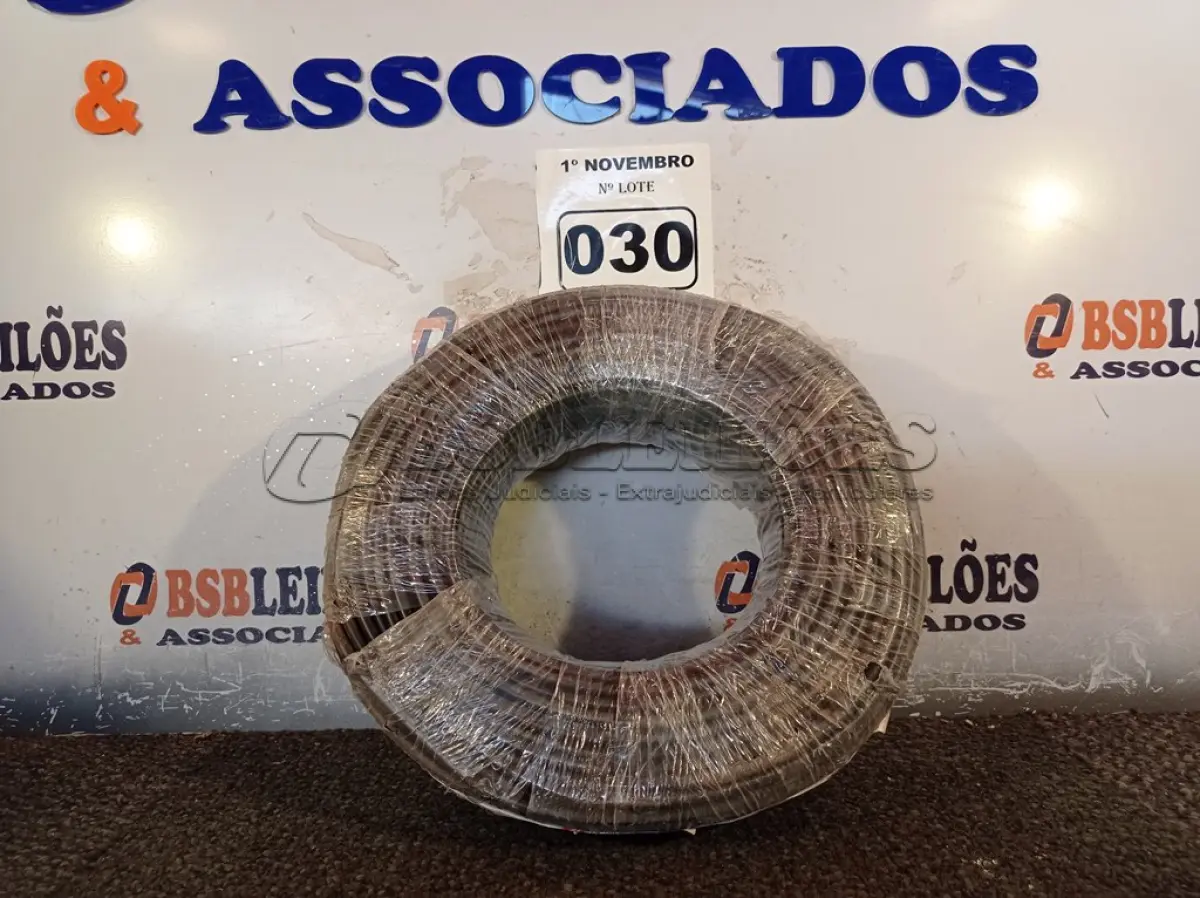 LOTE 030 - 01 ROLO DE CABO FLEXÍVEL 100M 1X10MM NA COR PRETA(NOVO). (NO ESTADO) ATENÇÃO! FAZER A VISITAÇÃO ANTES DE ARREMATAR, NÃO SABEMOS SE FUNCIONA. LEILÃO NÃO TEM GARANTIA E NEM DEVOLUÇÃO, SUJEITO A POSSÍVEIS AVARIAS VISÍVEIS/OCULTAS E/OU AUSÊNCIA DE COMPONENTES.