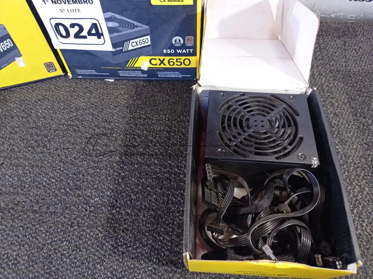 LOTE 024 - 03 FONTES PARA PC MARCAS E MODELOS DIVERSOS. (NO ESTADO) ATENÇÃO! FAZER A VISITAÇÃO ANTES DE ARREMATAR, NÃO SABEMOS SE FUNCIONA. LEILÃO NÃO TEM GARANTIA E NEM DEVOLUÇÃO, SUJEITO A POSSÍVEIS AVARIAS VISÍVEIS/OCULTAS E/OU AUSÊNCIA DE COMPONENTES.