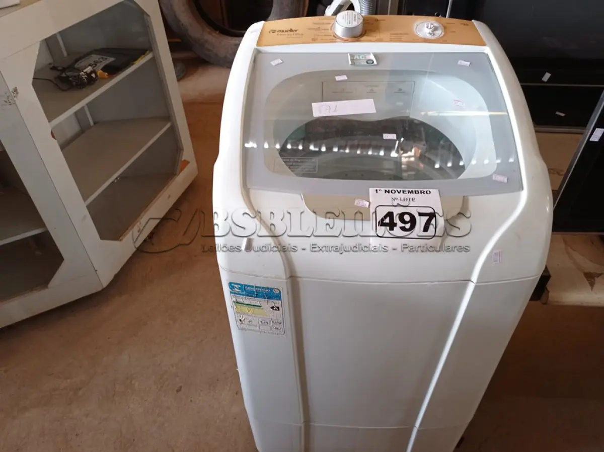 LOTE 497 - 01 LAVADORA DE ROUPAS 8KG 127V. (NO ESTADO) ATENÇÃO! FAZER A VISITAÇÃO ANTES DE ARREMATAR, NÃO SABEMOS SE FUNCIONA. LEILÃO NÃO TEM GARANTIA E NEM DEVOLUÇÃO, SUJEITO A POSSÍVEIS AVARIAS VISÍVEIS/OCULTAS E/OU AUSÊNCIA DE COMPONENTES.