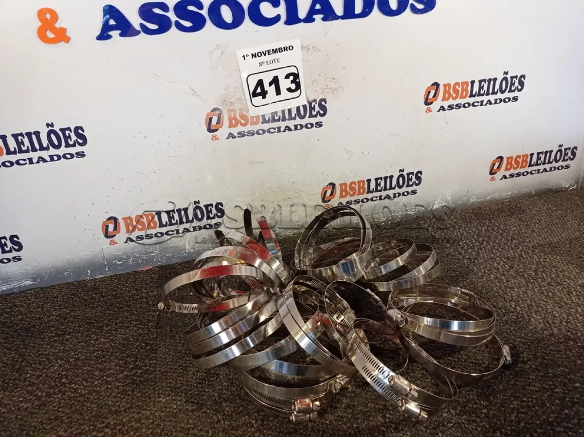LOTE 413 - 40 ABRAÇADEIRAS EM AÇO INOX. (NO ESTADO) ATENÇÃO! FAZER A VISITAÇÃO ANTES DE ARREMATAR, NÃO SABEMOS SE FUNCIONA. LEILÃO NÃO TEM GARANTIA E NEM DEVOLUÇÃO, SUJEITO A POSSÍVEIS AVARIAS VISÍVEIS/OCULTAS E/OU AUSÊNCIA DE COMPONENTES.