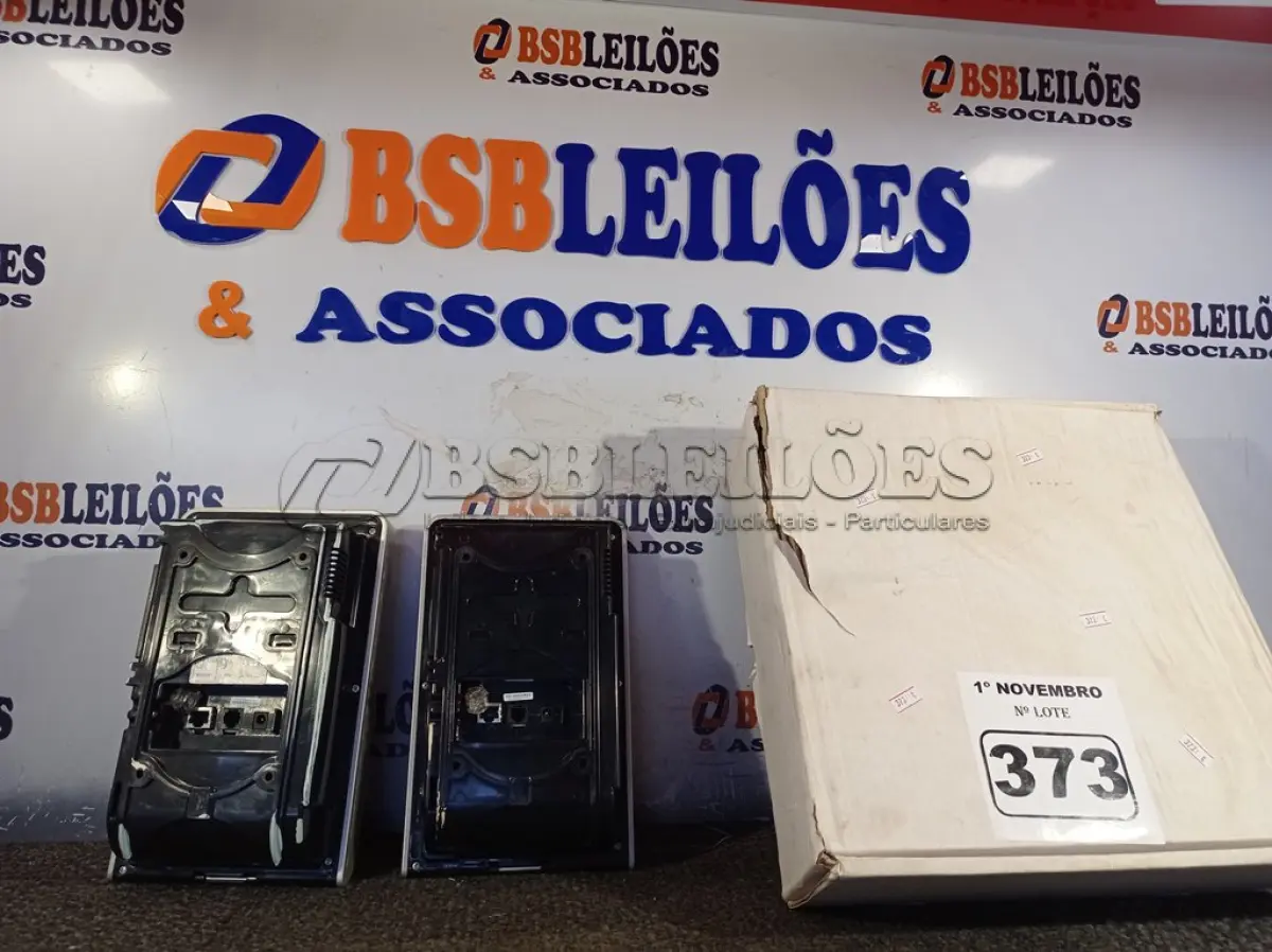 LOTE 373 - 02 RELÓGIOS DE PONTO. (NO ESTADO) ATENÇÃO! FAZER A VISITAÇÃO ANTES DE ARREMATAR, NÃO SABEMOS SE FUNCIONA. LEILÃO NÃO TEM GARANTIA E NEM DEVOLUÇÃO, SUJEITO A POSSÍVEIS AVARIAS VISÍVEIS/OCULTAS E/OU AUSÊNCIA DE COMPONENTES.