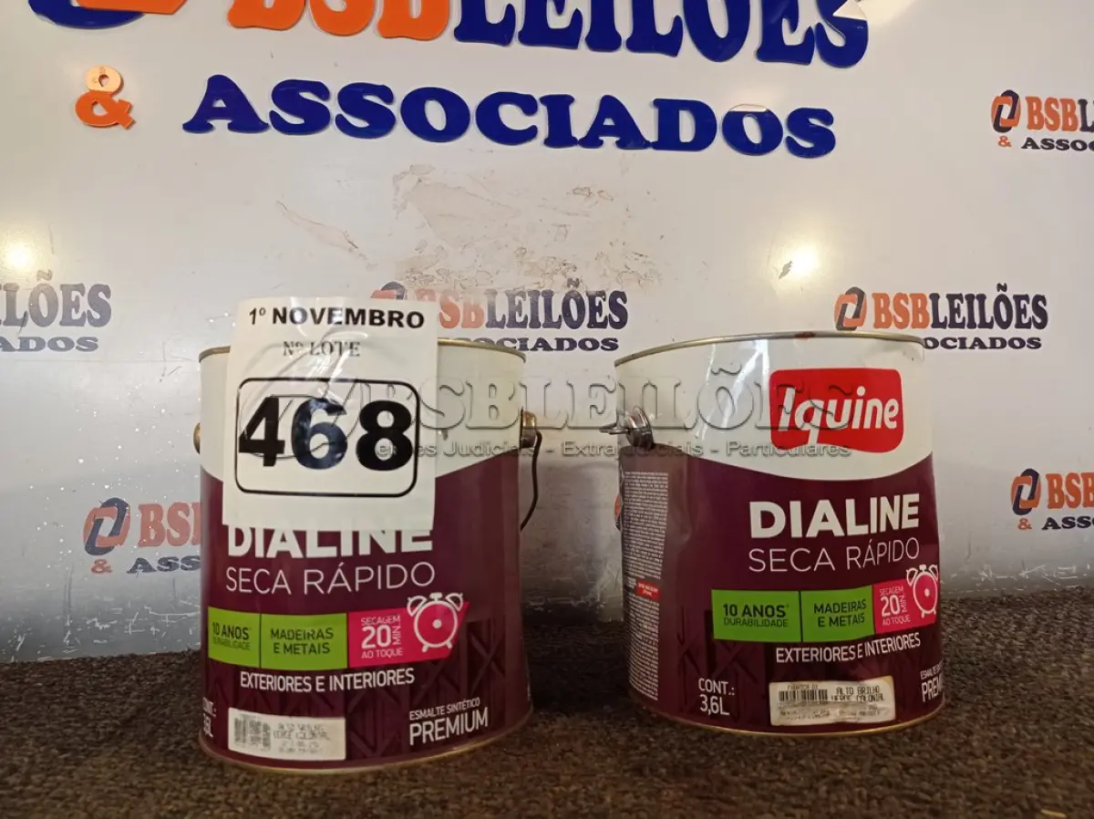 LOTE 468 - 02 GALÕES DE ESMALTE SINTÉTICO IQUINE DIALINE 3,6L NAS CORES ALTO BRILHO VERDE COLONIAL. (NO ESTADO) ATENÇÃO! FAZER A VISITAÇÃO ANTES DE ARREMATAR, NÃO SABEMOS SE FUNCIONA. LEILÃO NÃO TEM GARANTIA E NEM DEVOLUÇÃO, SUJEITO A POSSÍVEIS AVARIAS VISÍVEIS/OCULTAS E/OU AUSÊNCIA DE COMPONENTES.
