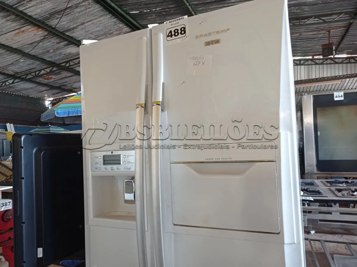 LOTE 488 - 01 GELADEIRA MARCA BRASTEMP 127V. (NO ESTADO) ATENÇÃO! FAZER A VISITAÇÃO ANTES DE ARREMATAR, NÃO SABEMOS SE FUNCIONA. LEILÃO NÃO TEM GARANTIA E NEM DEVOLUÇÃO, SUJEITO A POSSÍVEIS AVARIAS VISÍVEIS/OCULTAS E/OU AUSÊNCIA DE COMPONENTES.