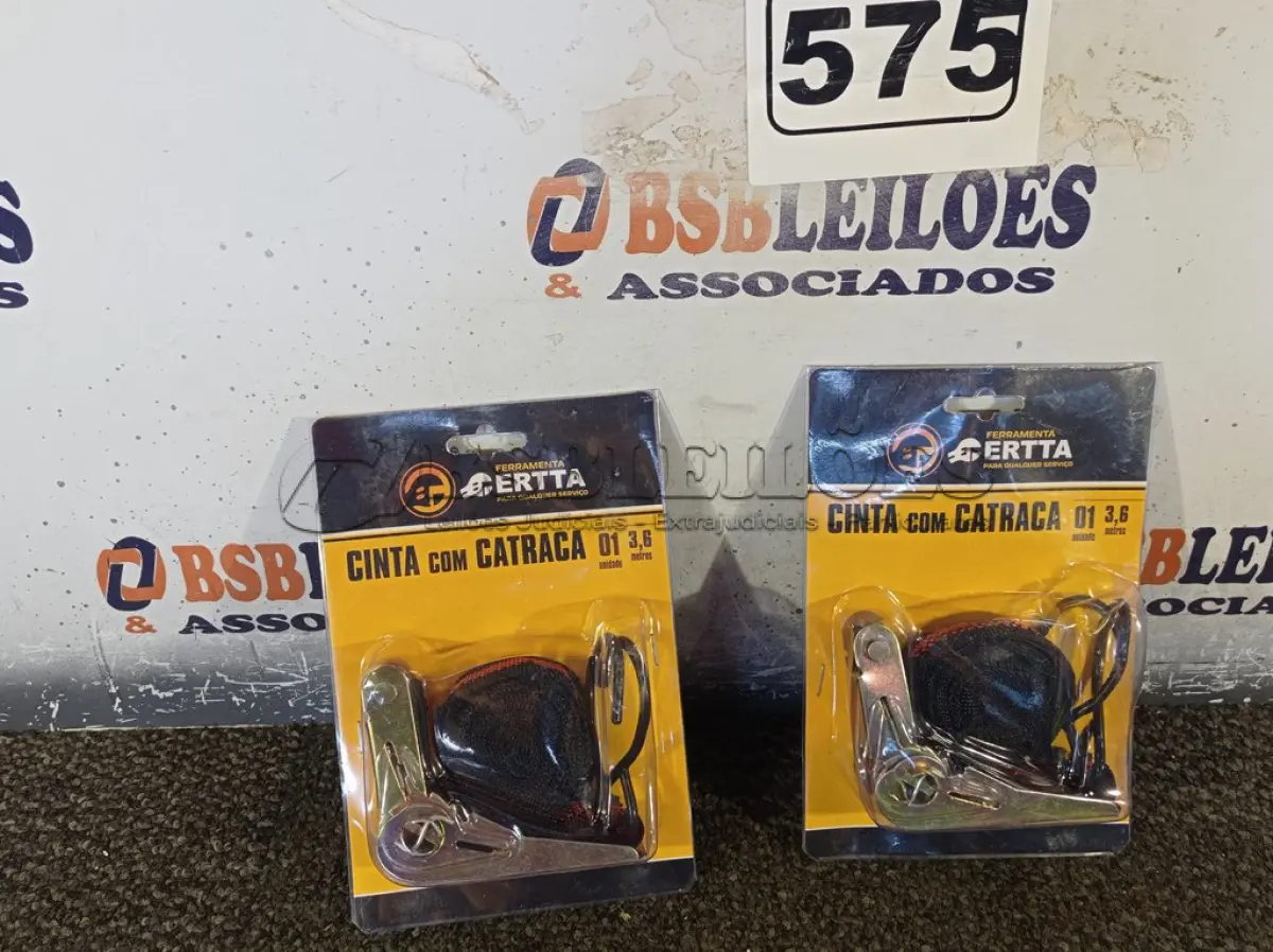 LOTE 575 - 02 CINTAS COM CATRACA 3,6M. (NO ESTADO) ATENÇÃO! FAZER A VISITAÇÃO ANTES DE ARREMATAR, NÃO SABEMOS SE FUNCIONA. LEILÃO NÃO TEM GARANTIA E NEM DEVOLUÇÃO, SUJEITO A POSSÍVEIS AVARIAS VISÍVEIS/OCULTAS E/OU AUSÊNCIA DE COMPONENTES.