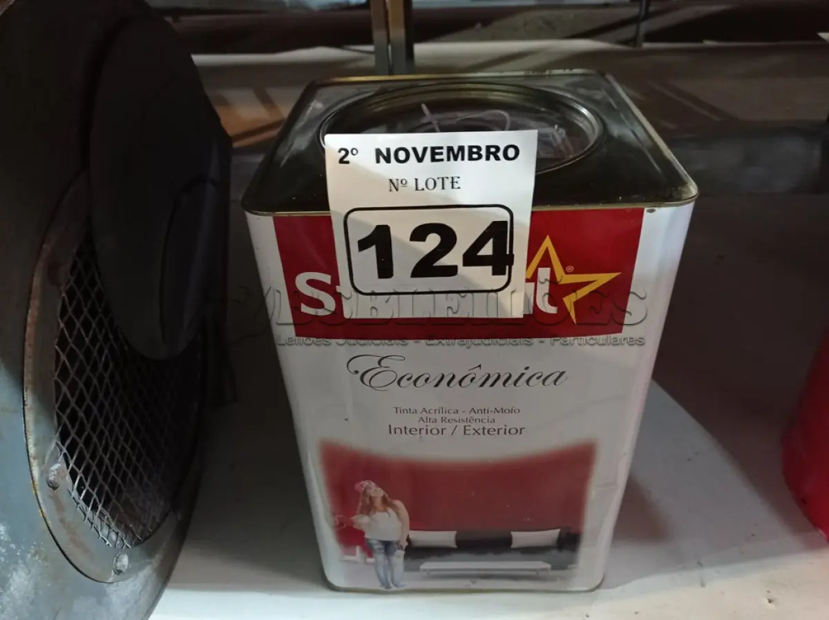 LOTE 124 - 01 LATA DE TINTA STAR VINIL 18L FOSCA ECONÔMICA LONDRES. (NO ESTADO) ATENÇÃO! FAZER A VISITAÇÃO ANTES DE ARREMATAR, NÃO SABEMOS SE FUNCIONA. LEILÃO NÃO TEM GARANTIA E NEM DEVOLUÇÃO, SUJEITO A POSSÍVEIS AVARIAS VISÍVEIS/OCULTAS E/OU AUSÊNCIA DE COMPONENTES.