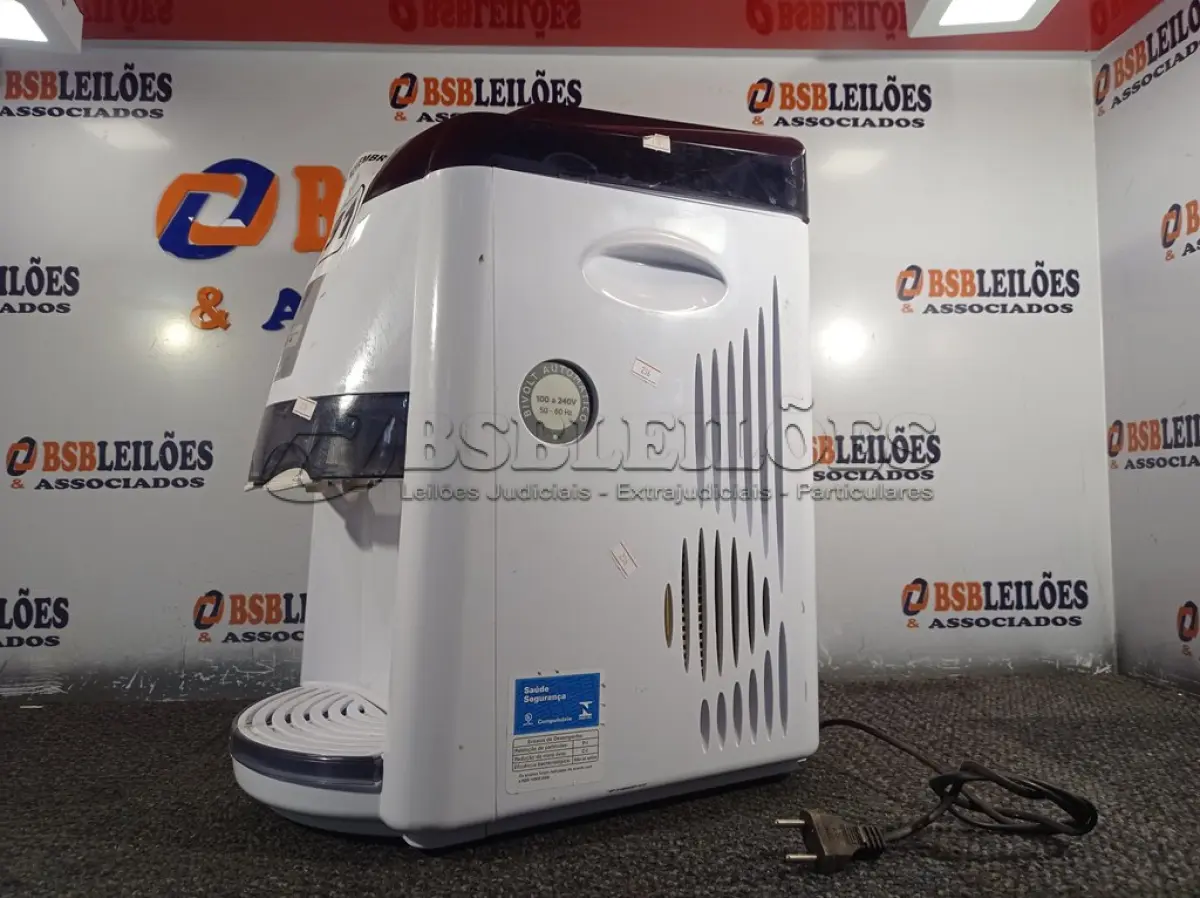 LOTE 191 - 01 PURIFICADOR DE ÁGUA LATINA REFRIGERAÇÃO ELETRÔNICA BIVOLT. (NO ESTADO) ATENÇÃO! FAZER A VISITAÇÃO ANTES DE ARREMATAR, NÃO SABEMOS SE FUNCIONA. LEILÃO NÃO TEM GARANTIA E NEM DEVOLUÇÃO, SUJEITO A POSSÍVEIS AVARIAS VISÍVEIS/OCULTAS E/OU AUSÊNCIA DE COMPONENTES.