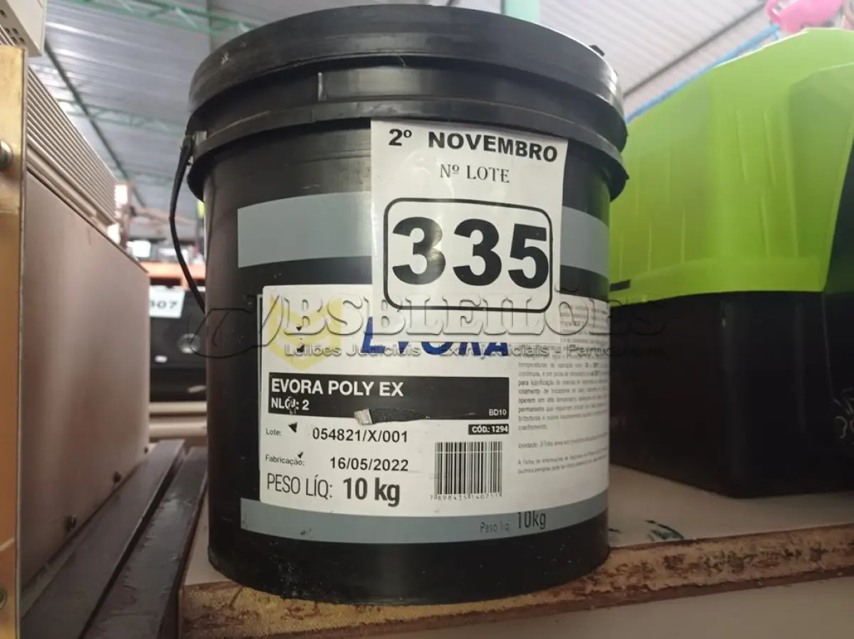 LOTE 335 - 01 BALDE DE GRAXA EVORA POLY EX 10KG COM AVARIA NA TAMPA. (NO ESTADO) ATENÇÃO! FAZER A VISITAÇÃO ANTES DE ARREMATAR, NÃO SABEMOS SE FUNCIONA. LEILÃO NÃO TEM GARANTIA E NEM DEVOLUÇÃO, SUJEITO A POSSÍVEIS AVARIAS VISÍVEIS/OCULTAS E/OU AUSÊNCIA DE COMPONENTES.
