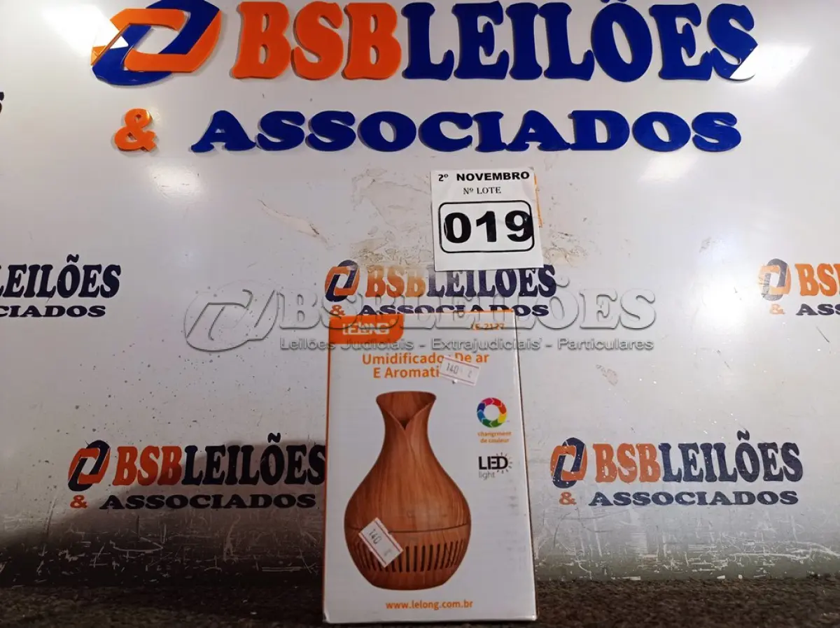 LOTE 019 - 01 UMIDIFICADOR/AROMATIZADOR DE AR. (NO ESTADO) ATENÇÃO! FAZER A VISITAÇÃO ANTES DE ARREMATAR, NÃO SABEMOS SE FUNCIONA. LEILÃO NÃO TEM GARANTIA E NEM DEVOLUÇÃO, SUJEITO A POSSÍVEIS AVARIAS VISÍVEIS/OCULTAS E/OU AUSÊNCIA DE COMPONENTES.