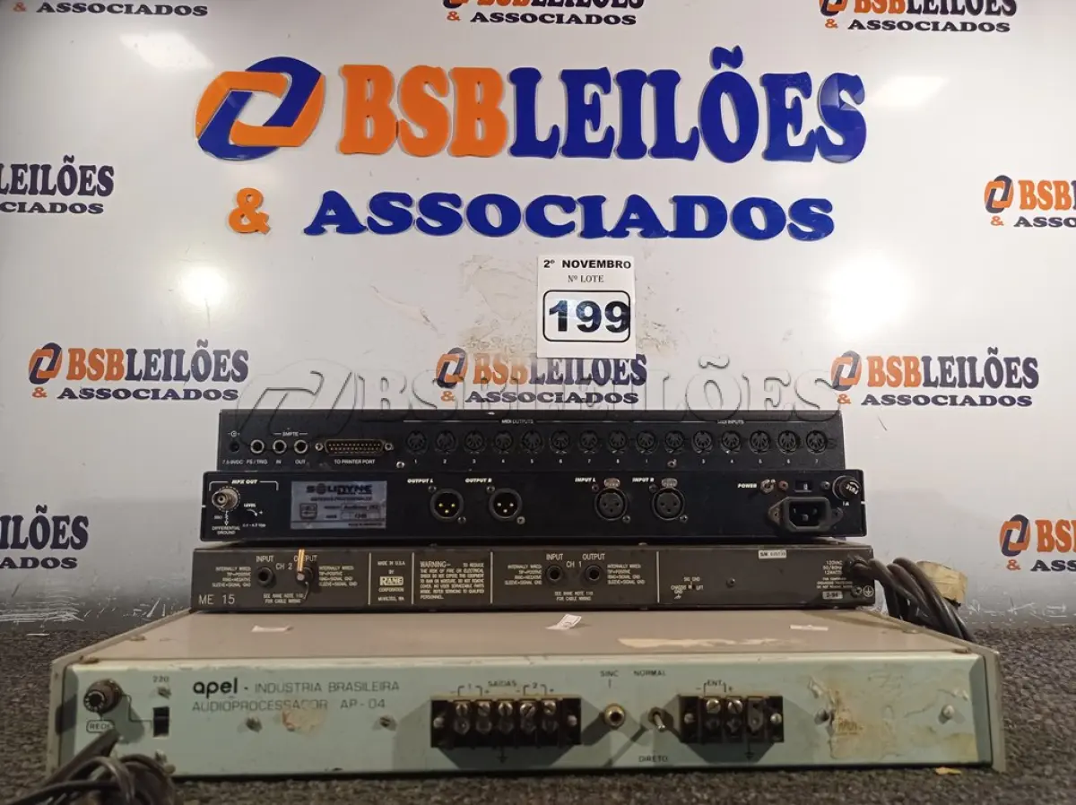 LOTE 199 - 04 EQUIPAMENTOS ELETRÔNICOS DIVERSOS. (NO ESTADO) ATENÇÃO! FAZER A VISITAÇÃO ANTES DE ARREMATAR, NÃO SABEMOS SE FUNCIONA. LEILÃO NÃO TEM GARANTIA E NEM DEVOLUÇÃO, SUJEITO A POSSÍVEIS AVARIAS VISÍVEIS/OCULTAS E/OU AUSÊNCIA DE COMPONENTES.