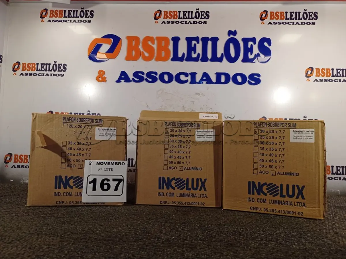 LOTE 167 - 03 PLAFONS DE SOBREPOR 20X20. (NO ESTADO) ATENÇÃO! FAZER A VISITAÇÃO ANTES DE ARREMATAR, NÃO SABEMOS SE FUNCIONA. LEILÃO NÃO TEM GARANTIA E NEM DEVOLUÇÃO, SUJEITO A POSSÍVEIS AVARIAS VISÍVEIS/OCULTAS E/OU AUSÊNCIA DE COMPONENTES.