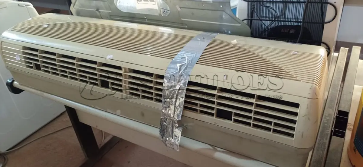 LOTE 223 - 01 EVAPORADORA MARCA CARRIER 18000BTU’S. (NO ESTADO) ATENÇÃO! FAZER A VISITAÇÃO ANTES DE ARREMATAR, NÃO SABEMOS SE FUNCIONA. LEILÃO NÃO TEM GARANTIA E NEM DEVOLUÇÃO, SUJEITO A POSSÍVEIS AVARIAS VISÍVEIS/OCULTAS E/OU AUSÊNCIA DE COMPONENTES.