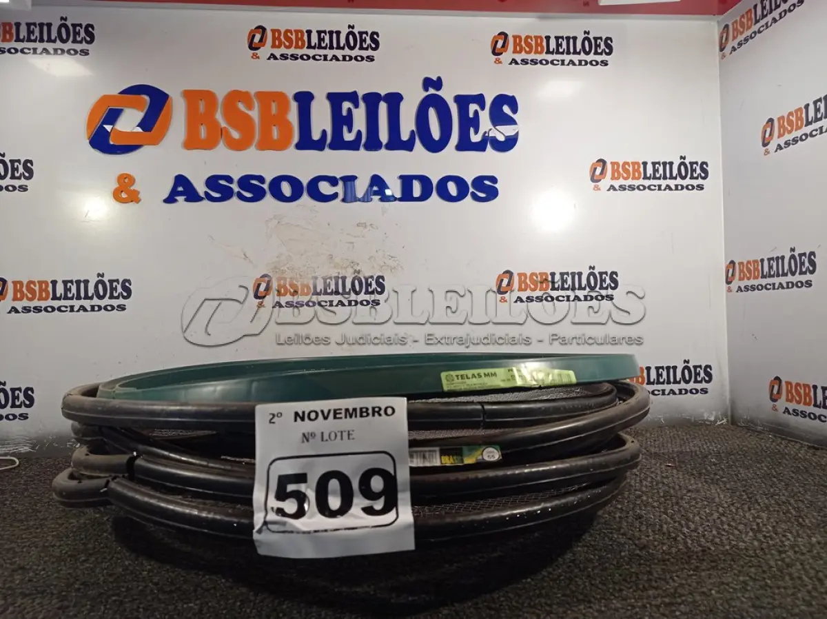 LOTE 509 - 04 PENEIRAS MARCAS E MODELOS DIVERSOS. (NO ESTADO) ATENÇÃO! FAZER A VISITAÇÃO ANTES DE ARREMATAR, NÃO SABEMOS SE FUNCIONA. LEILÃO NÃO TEM GARANTIA E NEM DEVOLUÇÃO, SUJEITO A POSSÍVEIS AVARIAS VISÍVEIS/OCULTAS E/OU AUSÊNCIA DE COMPONENTES.