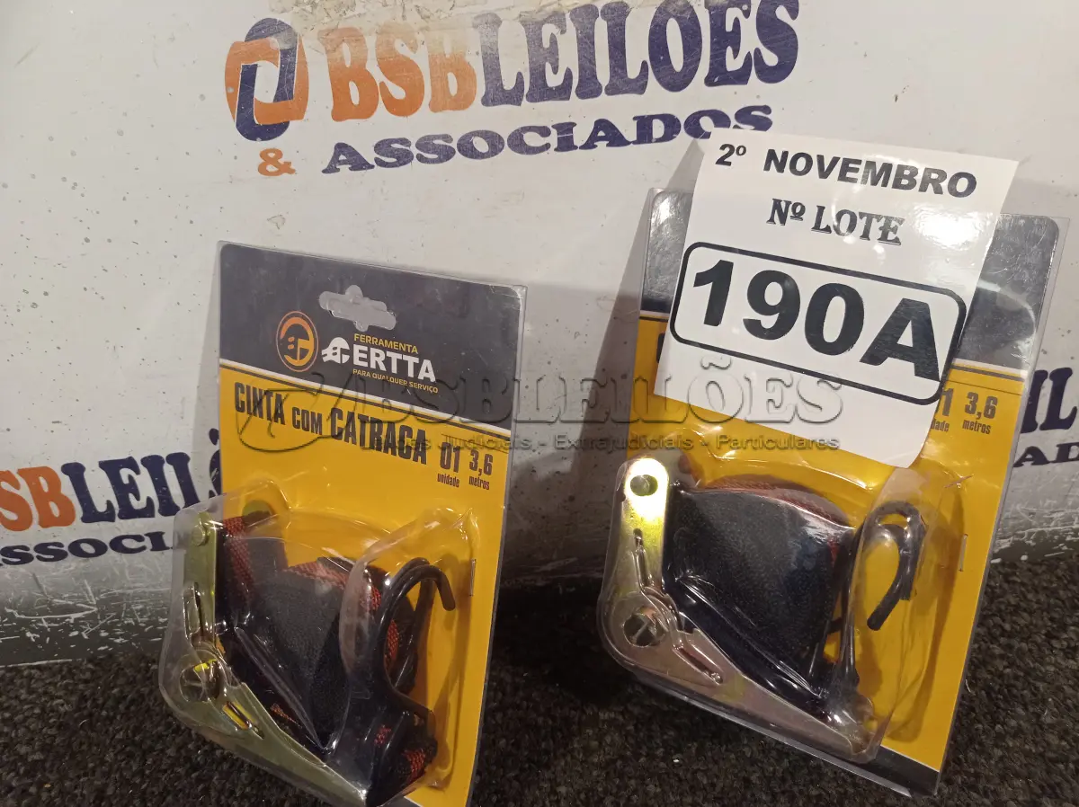 LOTE 190 - 02 CINTAS COM CATRACA 3,6M. (NO ESTADO) ATENÇÃO! FAZER A VISITAÇÃO ANTES DE ARREMATAR, NÃO SABEMOS SE FUNCIONA. LEILÃO NÃO TEM GARANTIA E NEM DEVOLUÇÃO, SUJEITO A POSSÍVEIS AVARIAS VISÍVEIS/OCULTAS E/OU AUSÊNCIA DE COMPONENTES.
