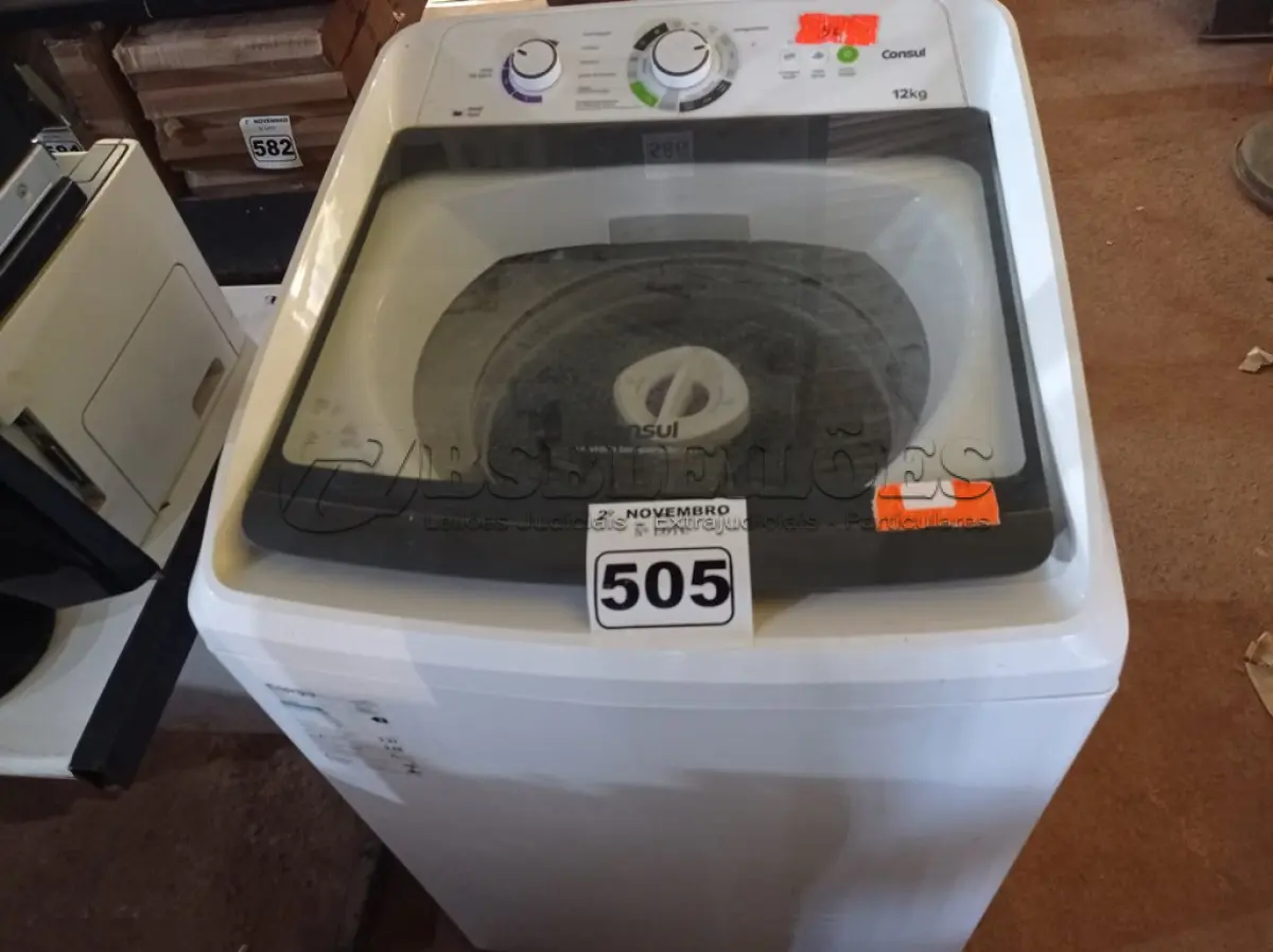 LOTE 505 - 01 MÁQUINA DE LAVAR MARCA CÔNSUL 12KG 220V. (NO ESTADO) ATENÇÃO! FAZER A VISITAÇÃO ANTES DE ARREMATAR, NÃO SABEMOS SE FUNCIONA. LEILÃO NÃO TEM GARANTIA E NEM DEVOLUÇÃO, SUJEITO A POSSÍVEIS AVARIAS VISÍVEIS/OCULTAS E/OU AUSÊNCIA DE COMPONENTES.