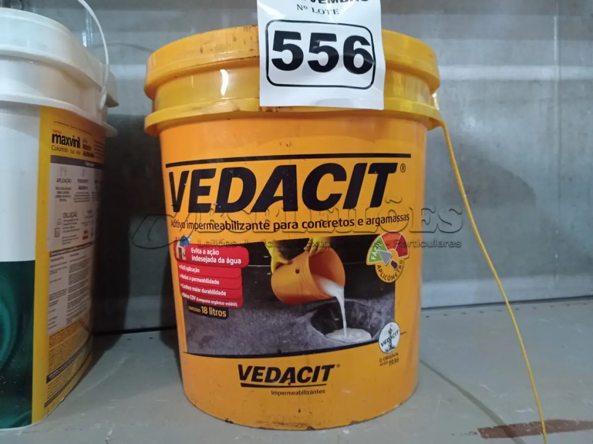 LOTE 556 - 01 BALDE DE VEDACIT, ADITIVO IMPERMEABILIZANTE PARA CONCRETOS E ARGAMASSAS 18L. (NO ESTADO) ATENÇÃO! FAZER A VISITAÇÃO ANTES DE ARREMATAR, NÃO SABEMOS SE FUNCIONA. LEILÃO NÃO TEM GARANTIA E NEM DEVOLUÇÃO, SUJEITO A POSSÍVEIS AVARIAS VISÍVEIS/OCULTAS E/OU AUSÊNCIA DE COMPONENTES.