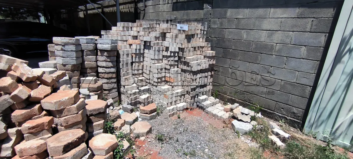 LOTE 001 - 01 LOTE COM APROXIMADAMENTE 500 BLOQUETES (NO ESTADO, NÃO SABEMOS SE FUNCIONA. LEILÃO NÃO TEM GARANTIA E NEM DEVOLUÇÃO).