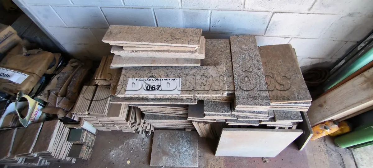 LOTE 067