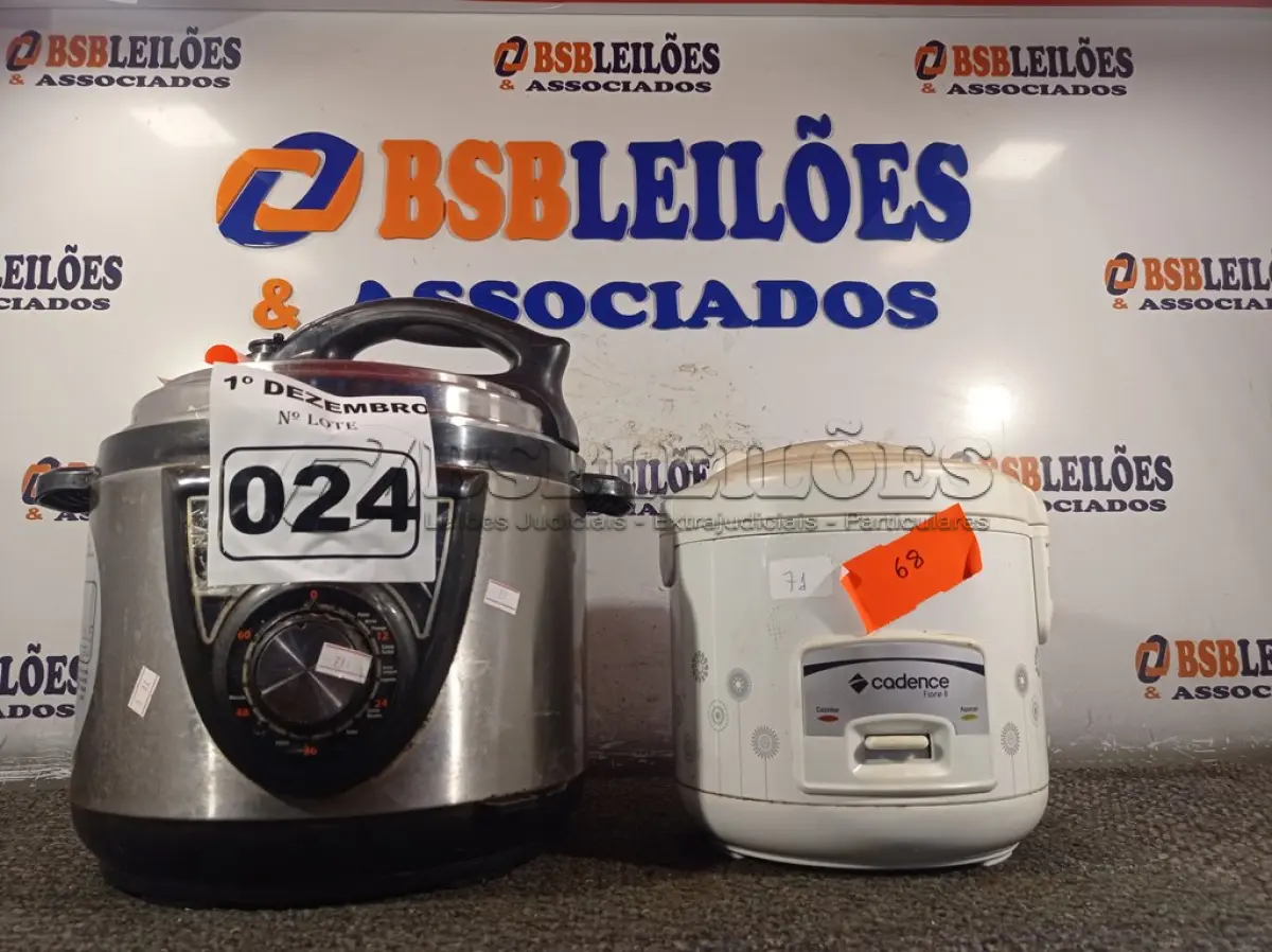 LOTE 024 - 02 PANELAS ELÉTRICAS SENDO 01 DE PRESSÃO E 01 DE FAZER ARROZ. (NO ESTADO) ATENÇÃO! FAZER A VISITAÇÃO ANTES DE ARREMATAR, NÃO SABEMOS SE FUNCIONA. LEILÃO NÃO TEM GARANTIA E NEM DEVOLUÇÃO, SUJEITO A POSSÍVEIS AVARIAS VISÍVEIS/OCULTAS E/OU AUSÊNCIA DE COMPONENTES.
