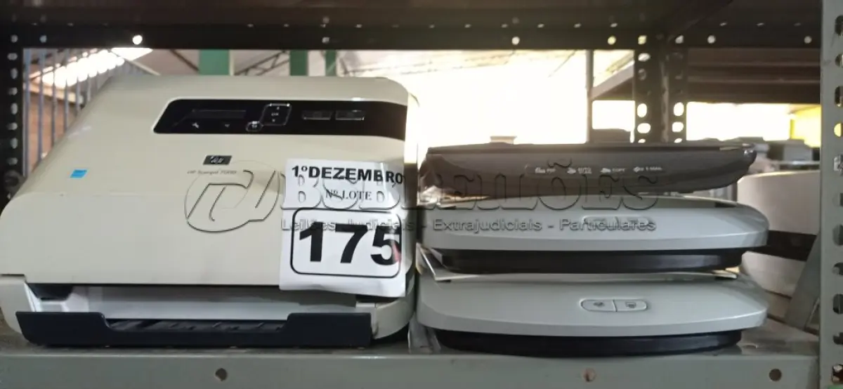 LOTE 175 - 04 SCANERS MARCAS E MODELOS DIVERSOS. (NO ESTADO) ATENÇÃO! FAZER A VISITAÇÃO ANTES DE ARREMATAR, NÃO SABEMOS SE FUNCIONA. LEILÃO NÃO TEM GARANTIA E NEM DEVOLUÇÃO, SUJEITO A POSSÍVEIS AVARIAS VISÍVEIS/OCULTAS E/OU AUSÊNCIA DE COMPONENTES.