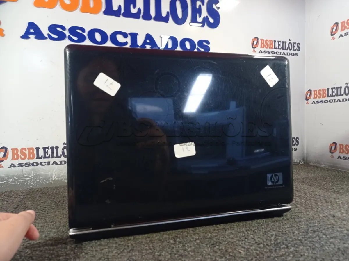 LOTE 007 - 01 NOTEBOOK MARCA HP. (NO ESTADO) ATENÇÃO! FAZER A VISITAÇÃO ANTES DE ARREMATAR, NÃO SABEMOS SE FUNCIONA. LEILÃO NÃO TEM GARANTIA E NEM DEVOLUÇÃO, SUJEITO A POSSÍVEIS AVARIAS VISÍVEIS/OCULTAS E/OU AUSÊNCIA DE COMPONENTES.