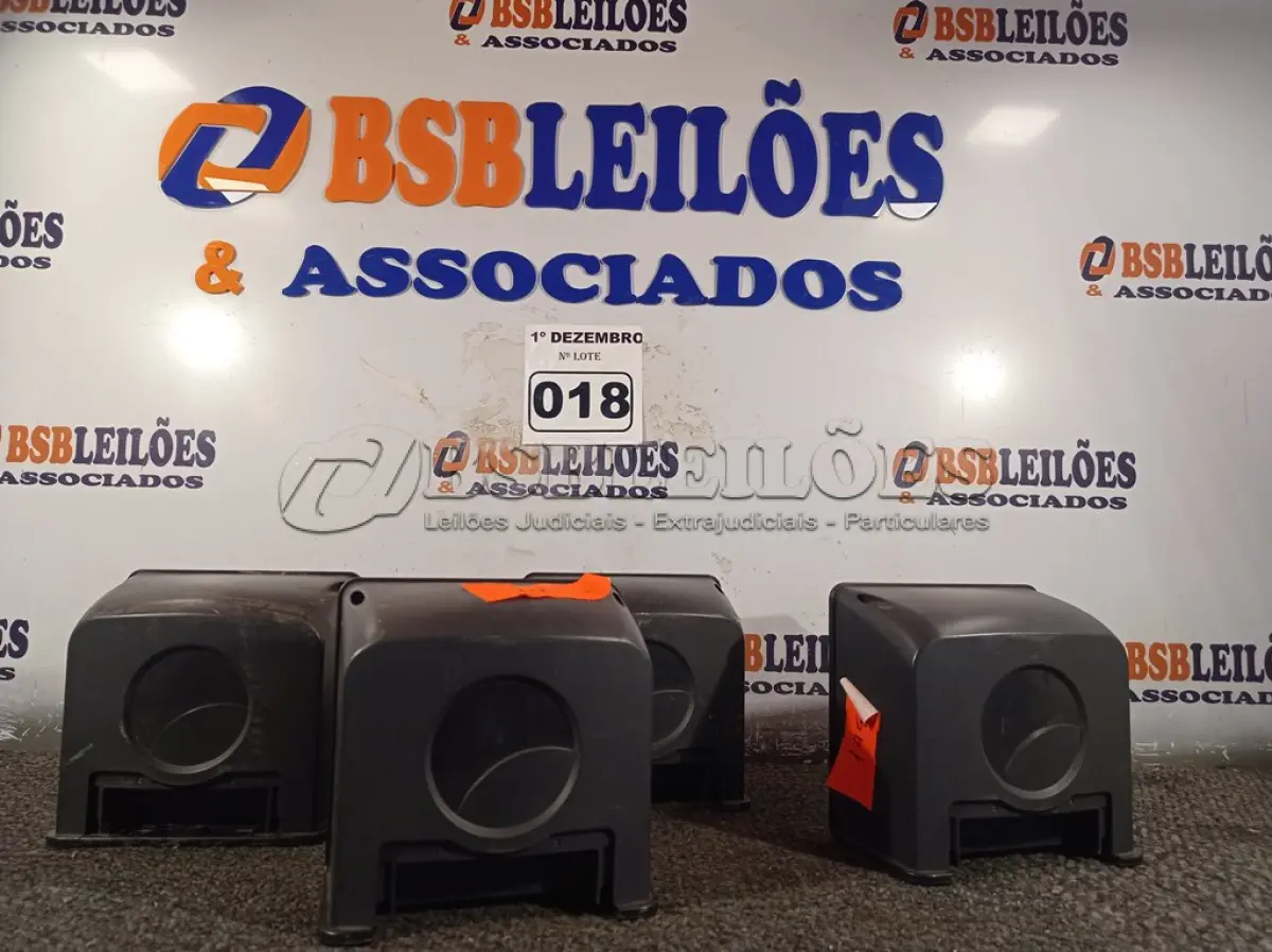 LOTE 018 - 04 LEITORES DE CÓDIGO DE BARRAS. (NO ESTADO) ATENÇÃO! FAZER A VISITAÇÃO ANTES DE ARREMATAR, NÃO SABEMOS SE FUNCIONA. LEILÃO NÃO TEM GARANTIA E NEM DEVOLUÇÃO, SUJEITO A POSSÍVEIS AVARIAS VISÍVEIS/OCULTAS E/OU AUSÊNCIA DE COMPONENTES.