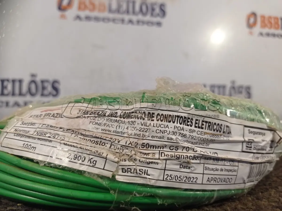 LOTE 290 - 01 ROLO DE CABO FLEXÍVEL 100M 1X2,5MM NA COR VERDE(NOVO). (NO ESTADO) ATENÇÃO! FAZER A VISITAÇÃO ANTES DE ARREMATAR, NÃO SABEMOS SE FUNCIONA. LEILÃO NÃO TEM GARANTIA E NEM DEVOLUÇÃO, SUJEITO A POSSÍVEIS AVARIAS VISÍVEIS/OCULTAS E/OU AUSÊNCIA DE COMPONENTES.