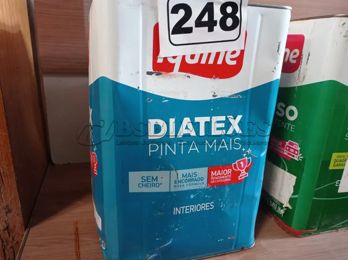 LOTE 248 - 01 LATA DE TINTA IQUINE DIATEX PINTA MAIS 18L FOSCO BASE “P”. (NO ESTADO) ATENÇÃO! FAZER A VISITAÇÃO ANTES DE ARREMATAR, NÃO SABEMOS SE FUNCIONA. LEILÃO NÃO TEM GARANTIA E NEM DEVOLUÇÃO, SUJEITO A POSSÍVEIS AVARIAS VISÍVEIS/OCULTAS E/OU AUSÊNCIA DE COMPONENTES.