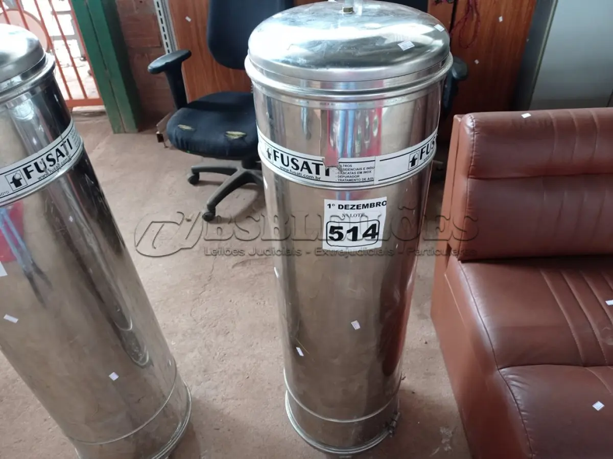 LOTE 514 - 01 FILTRO RESIDENCIAL EM INOX. (NO ESTADO) ATENÇÃO! FAZER A VISITAÇÃO ANTES DE ARREMATAR, NÃO SABEMOS SE FUNCIONA. LEILÃO NÃO TEM GARANTIA E NEM DEVOLUÇÃO, SUJEITO A POSSÍVEIS AVARIAS VISÍVEIS/OCULTAS E/OU AUSÊNCIA DE COMPONENTES.