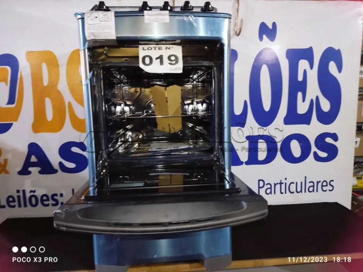 LOTE 019 - 01 - FOGÃO 4 BOCAS CONSUL ACENDIMENTO AUTOMÁTICO CF04NARUNA INOX (NO ESTADO, NÃO SABEMOS SE FUNCIONA. LEILÃO NÃO TEM GARANTIA E NEM DEVOLUÇÃO, SUJEITO A POSSÍVEIS AVARIAS VISÍVEIS/OCULTAS E/OU AUSÊNCIA DE COMPONENTES)